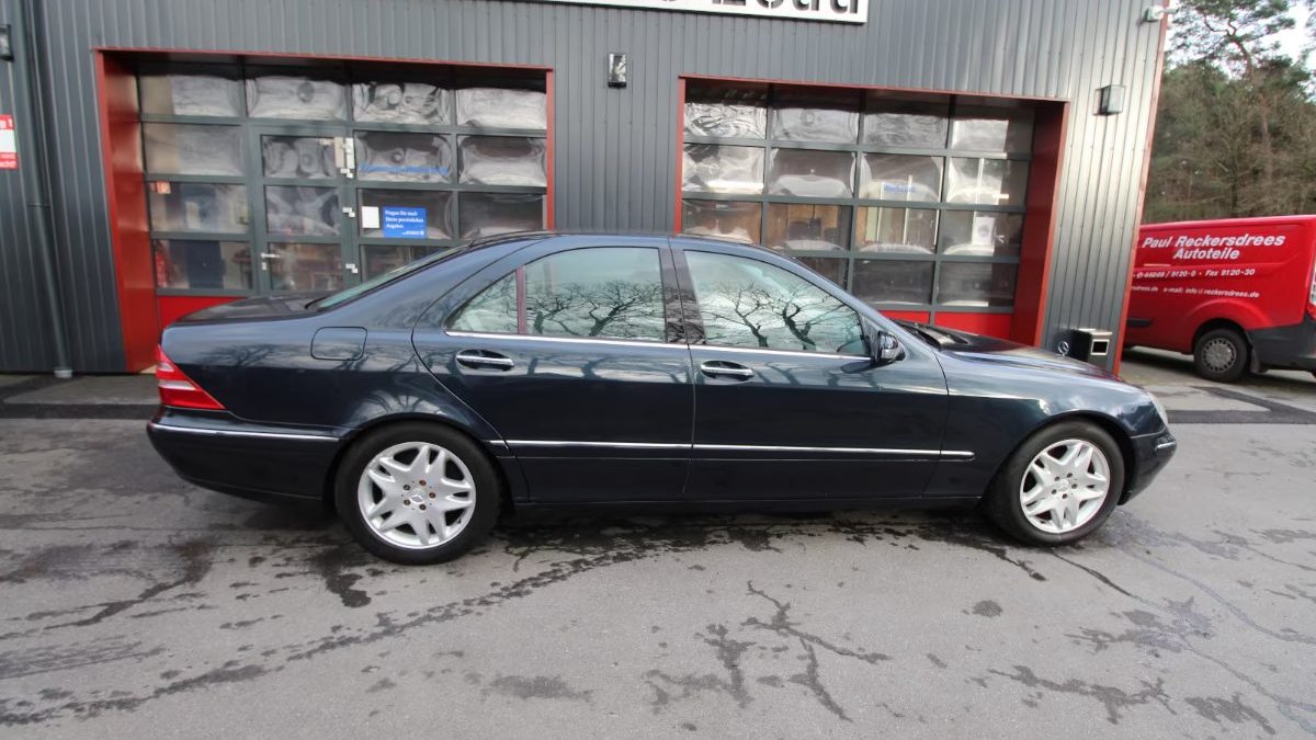 Mercedes-Benz S 320
